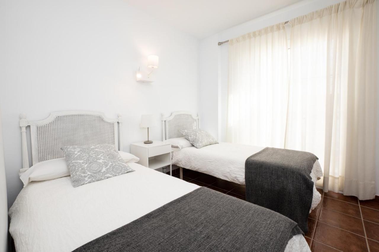 M&G Acqua Private Pool Apartman Nerja Kültér fotó
